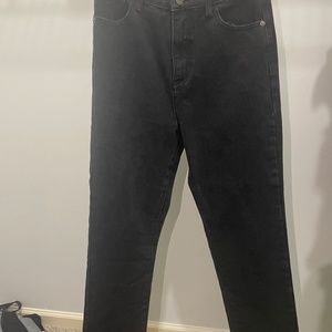 Pretty Little Thing Straight Jeans